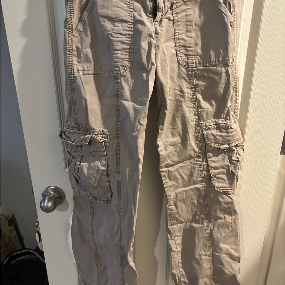 Garage women’s Beige Cargo Pants